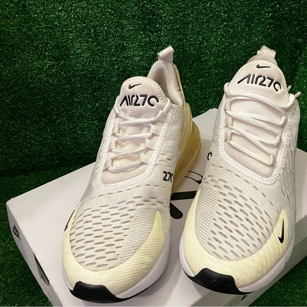 Nike 270 Women’s size 9.5